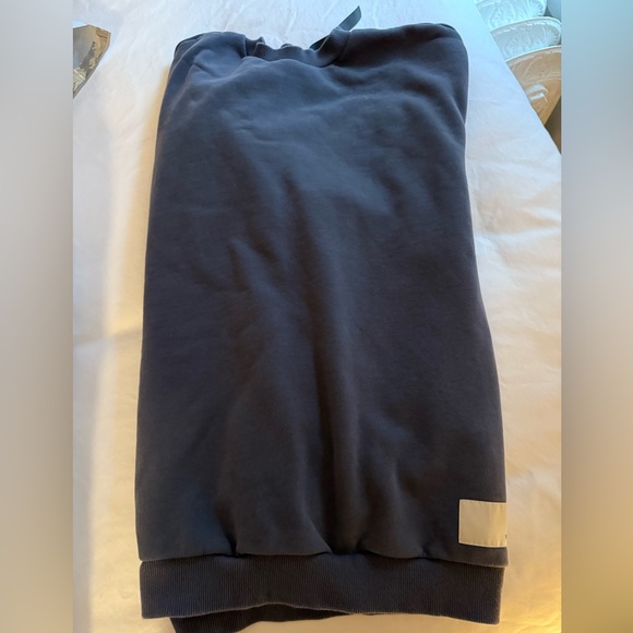 Vuori Restore Oversized Crew - Picture 4 of 5